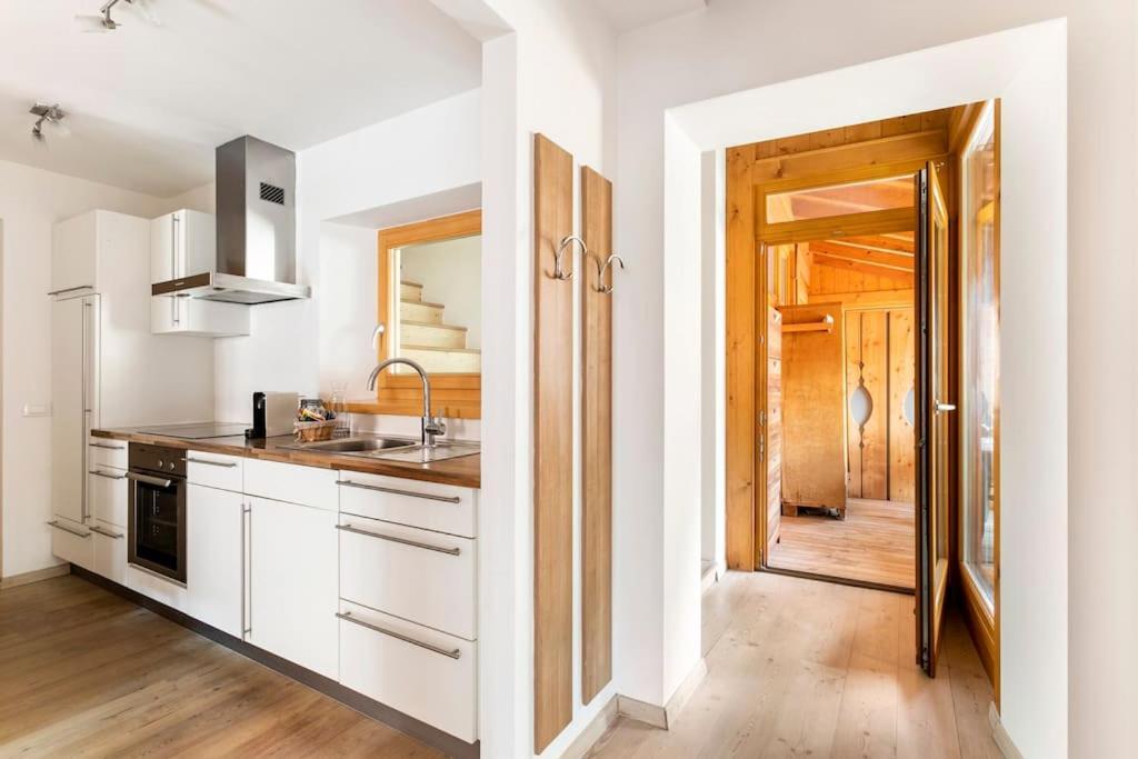 Appartamento Rustico Con Stube E Balcone Predazzo Bagian luar foto