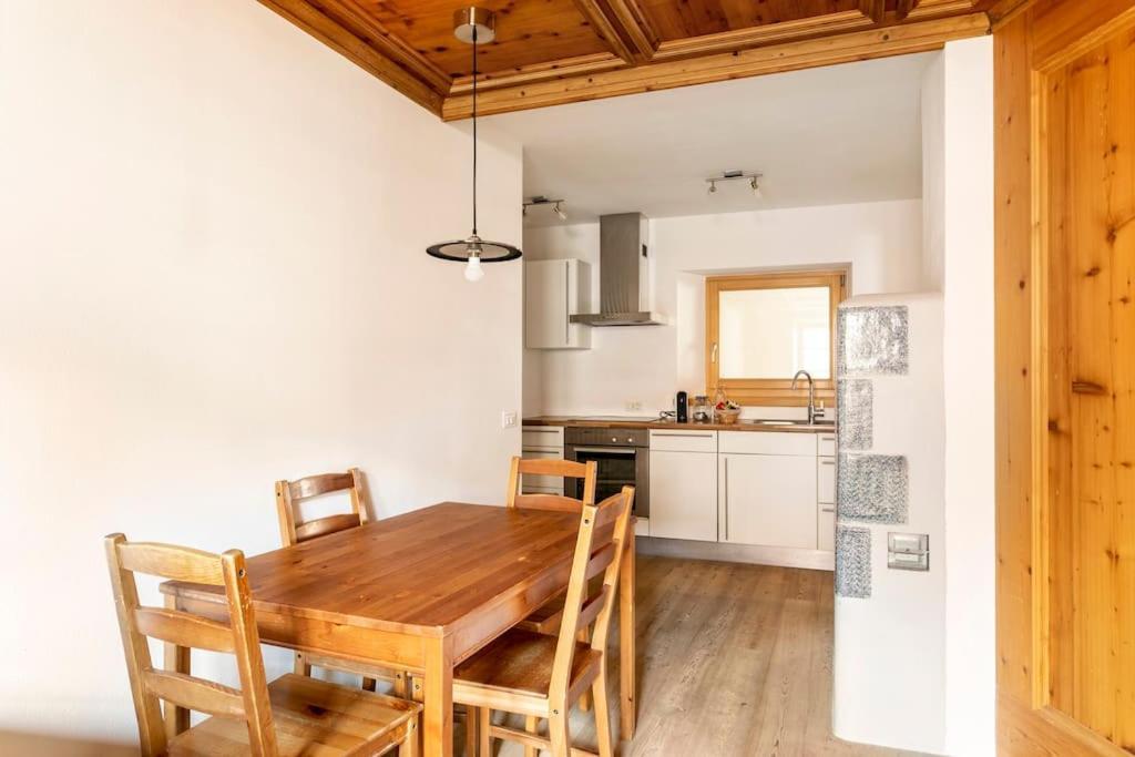 Appartamento Rustico Con Stube E Balcone Predazzo Bagian luar foto